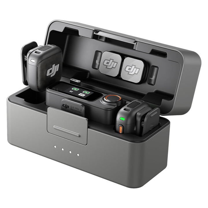 DJI Mic 3 (2 Sender + 1 Empfänger + Ladeschale), Funkmikrofon für iPhone/Kamera/Android, Ultraleicht