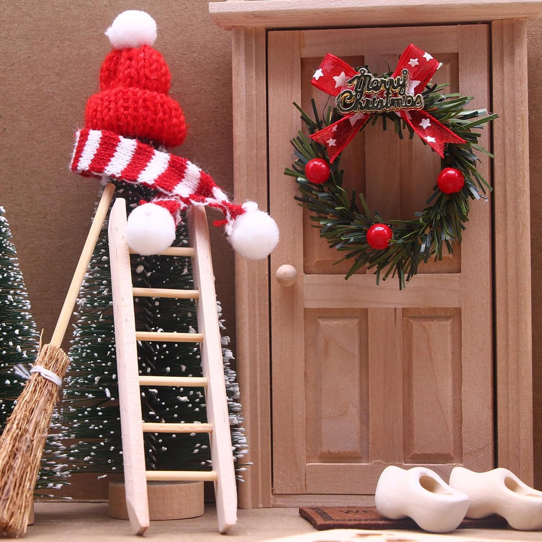 Nabeta Deco Wichteltür Zubehör Wichteltür Set Weihnachtsbaum Dekokranz Holzleiter Teppich Bank Hüte