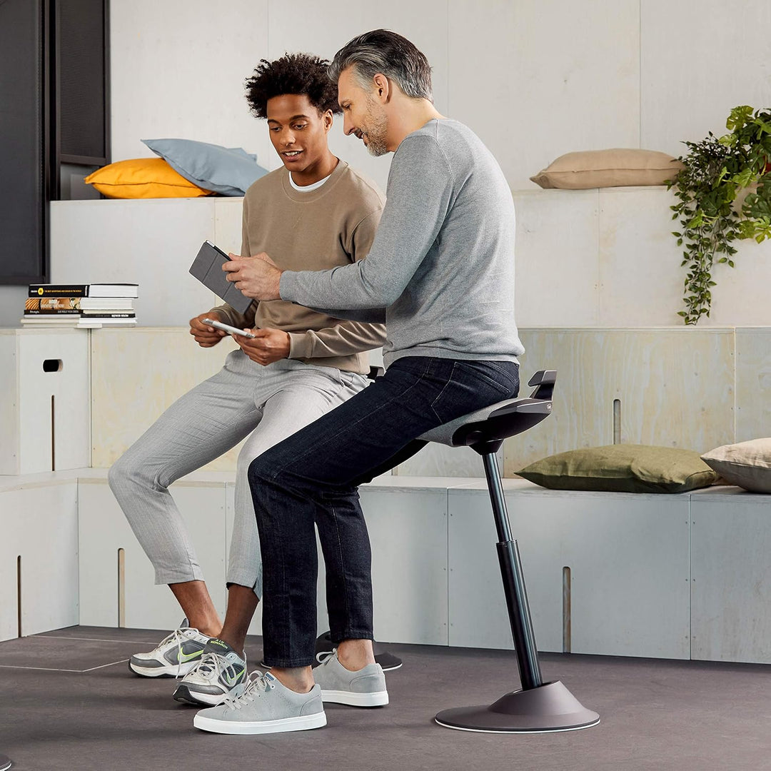 aeris Muvman High Stehhocker – ergonomische Stehhilfe – Stehsitz für gesundes und aktives Sitzen und