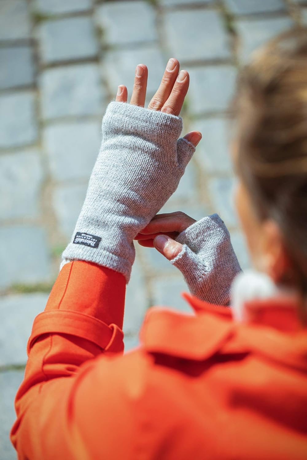 EEM Damen Strickhandschuhe Pulswärmer, weiche Wolle, Thinsulate Thermofutter, praktisches Daumenloch