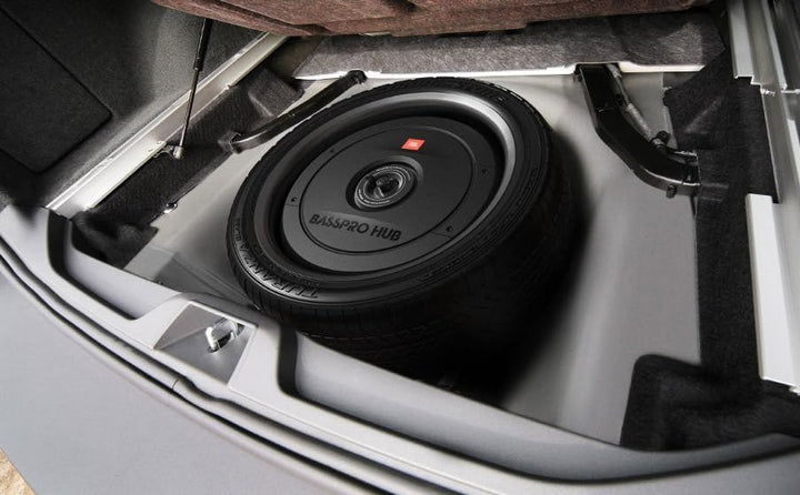 JBL BassPro Hub 11" Reserverad Aktiv Subwoofer Auto Set - 300 Watt Auto Subwoofer mit eingebautem Ve