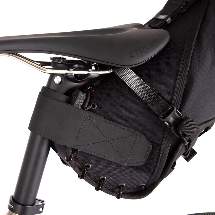Restrap Big Sattelttasche mit Packsack Sattelholster 8 l Schwarz, 8 l Schwarz