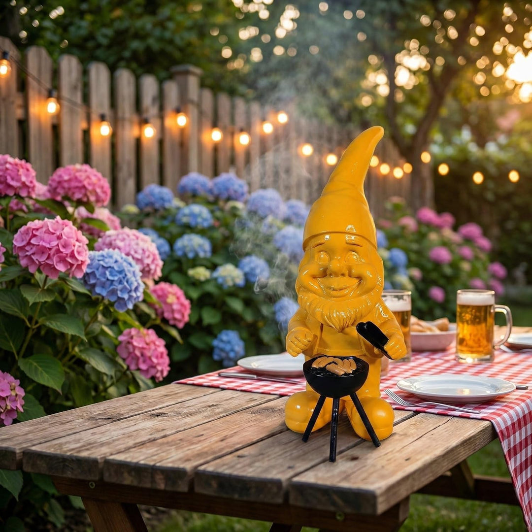 colourliving GartenPoser GrillPoser Gartenzwerg am Grill – Moderne Zwerg-Deko in Hochglanz für Garte