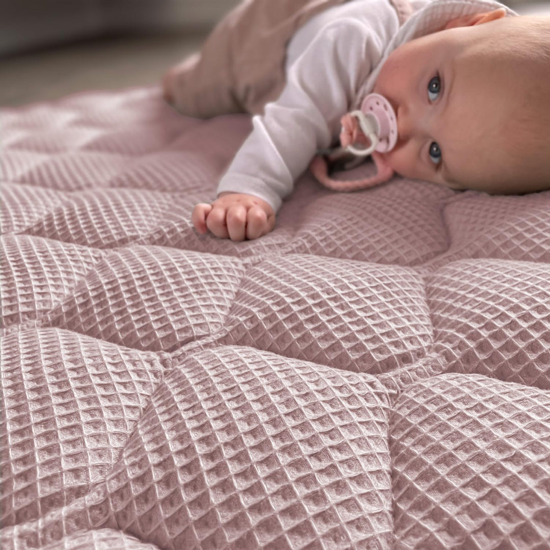 Sanosoft® Krabbeldecke - rutsch- &amp; wasserfest - Made in Germany Rosa 120x120cm 120x120cm Rosa, 120x1