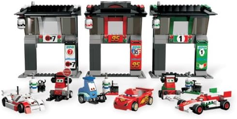 Lego 8679 Disney Cars 2 Tokyo International Circuit / Limited Edition
