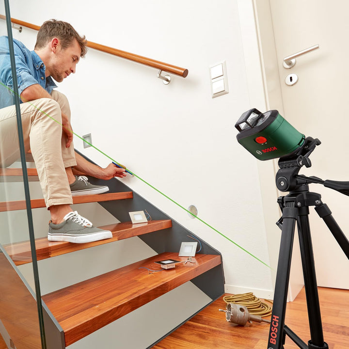 Bosch Premium-Stativ TT 150 (höhenverstellbar von 55-157 cm für schnelle und flexible Positionierung