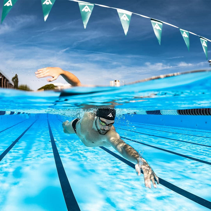 Aquasphere Xceed | Schwimmwettkampfbrille, Schwimmbrille für Männer und Frauen mit UV-Schutz und Sil