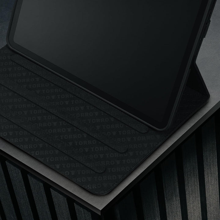 TORRO Lederhülle kompatibel mit iPad Pro 11" M5 / M4 - Echtleder iPad Pro 11 2025/2024 Hülle mit Sta