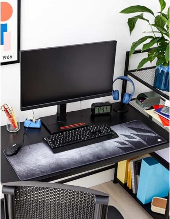 Corsair MM300 PRO Spritzwassergeschütztes Premium-Gaming-Mauspad aus Stoff (Fläche 93 × 30 cm, Mikro