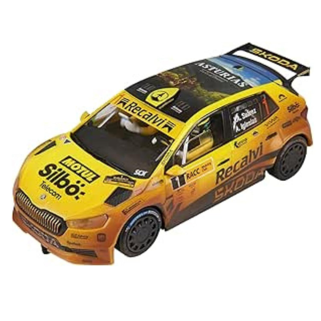 SCALEXTRIC - Rennfahrzeug Advance - Slotauto - Massstab 1:32 (Skoda Fabia WRC2 - Suárez Mud Effect R