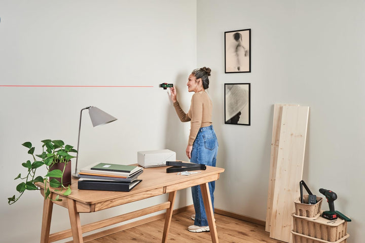 Bosch Laser-Wasserwaage UniversalWallLevel (3-in-1-Werkzeug: Wasserwaage, Linienlaser zum einfachen