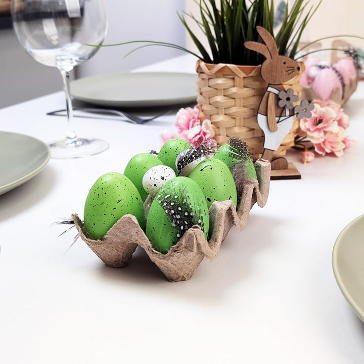 COM-FOUR® 24x Ostereier als Osterdekoration im Eierkarton - Deko-Ostereier mit natürlich wirkender M