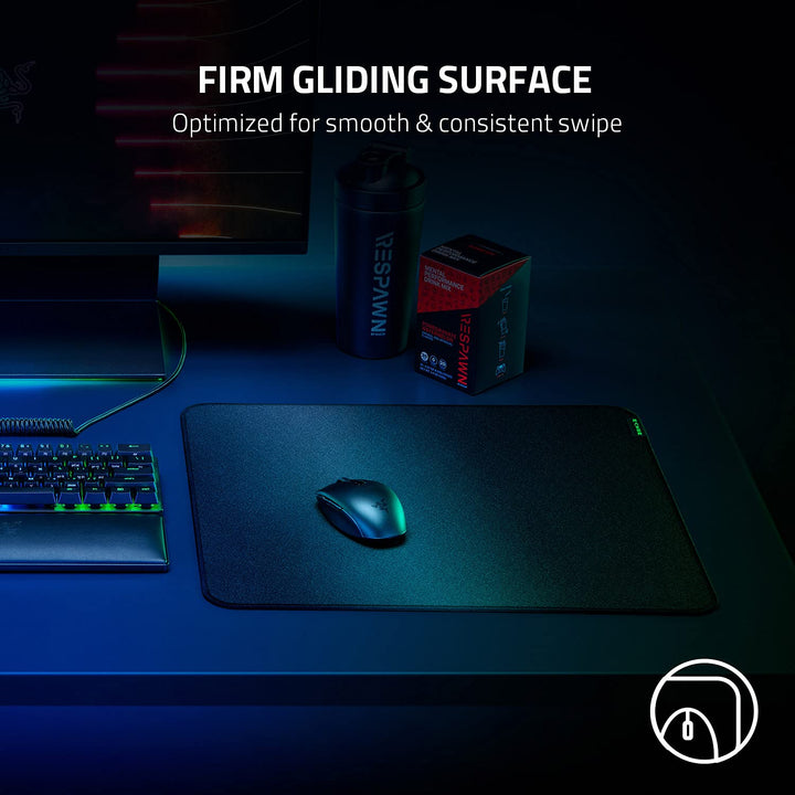Razer Strider Hybrid-Mauspad mit weichem Boden und glattem Gleiten: Feste Gleitfläche – rutschfeste