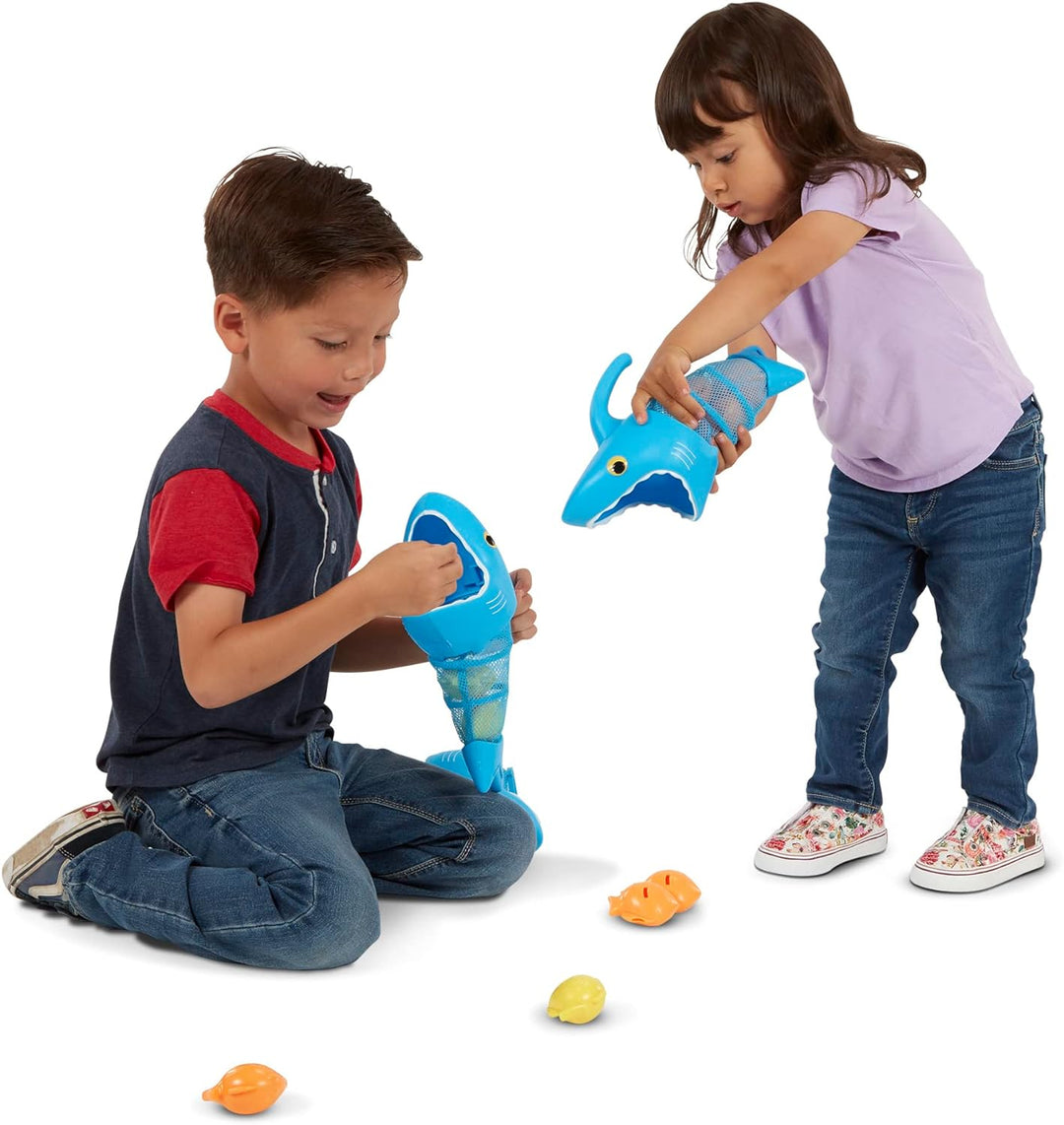 Melissa &amp; Doug Sunny Patch Poolspielzeug Fischjagd mit dem Hai (Poolspielzeug, 2 Netze, 6 Fischbleig