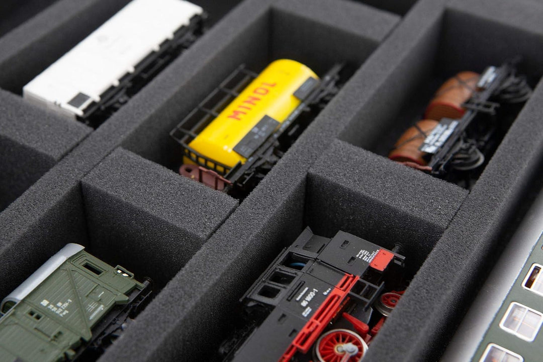 Feldherr Lagerbox DSLB075 für Modelleisenbahn Loks, Wagons und Fahrzeuge - 7 Stege für Spur H0 - ste