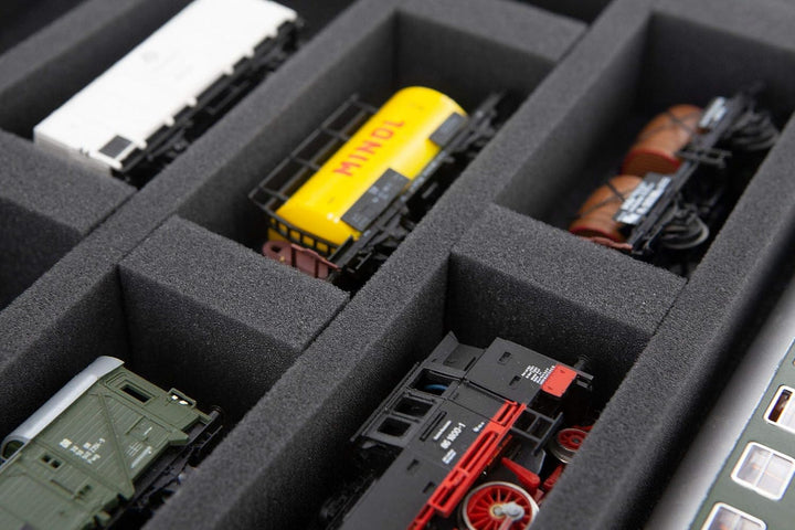 Feldherr Lagerbox DSLB075 für Modelleisenbahn Loks, Wagons und Fahrzeuge - 7 Stege für Spur H0 - ste