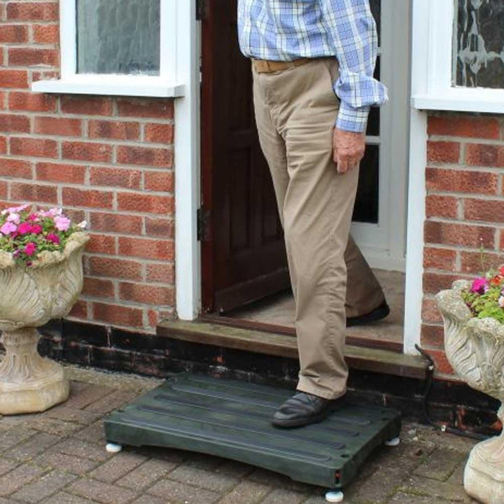 NRS Healthcare Bigfoot Half Step Outdoor with Adjustable Height Einzel-*, Einzel-*
