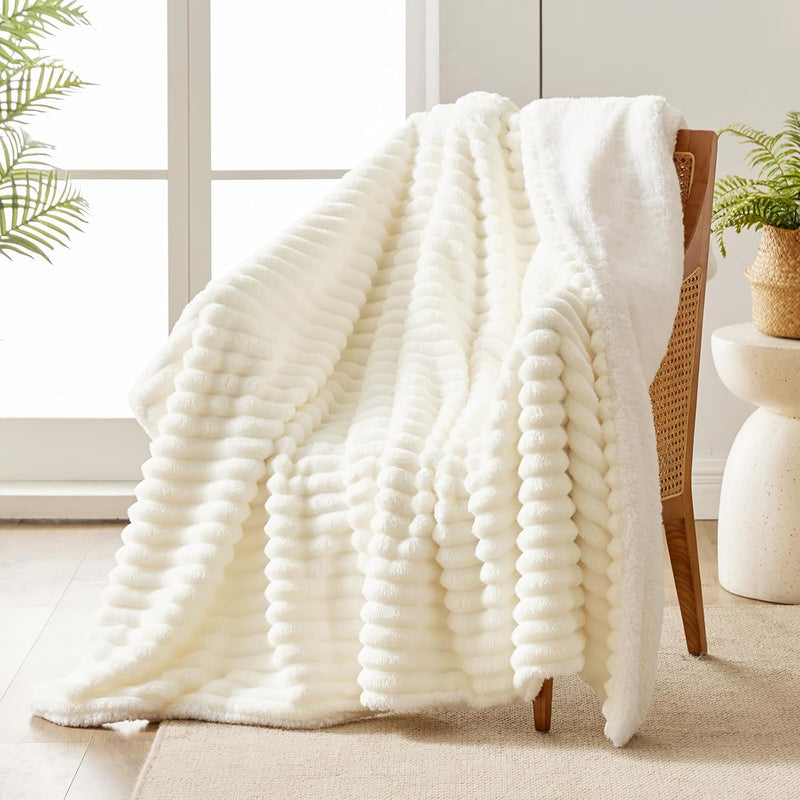 WAVVE Decke Sherpa Kuscheldecke Flauschig Creme - Extra Warme Dicke Weiche Grobe Kordecke Sofaüberwu