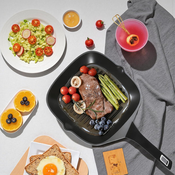 Grillpfanne 28 x 28 cm mit Ausguss, Steakpfanne quadratisch gerillt Antihaftbeschichtetes Aluminium,