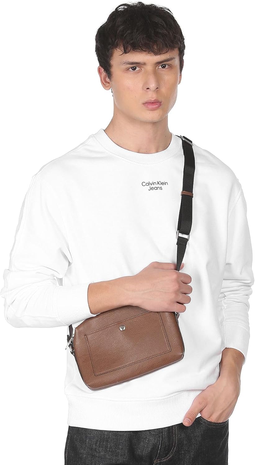 Calvin Klein Jeans Herren Stacked Logo Rundhalsausschnitt Schweres Strickmaterial XL Weiss (Bright W