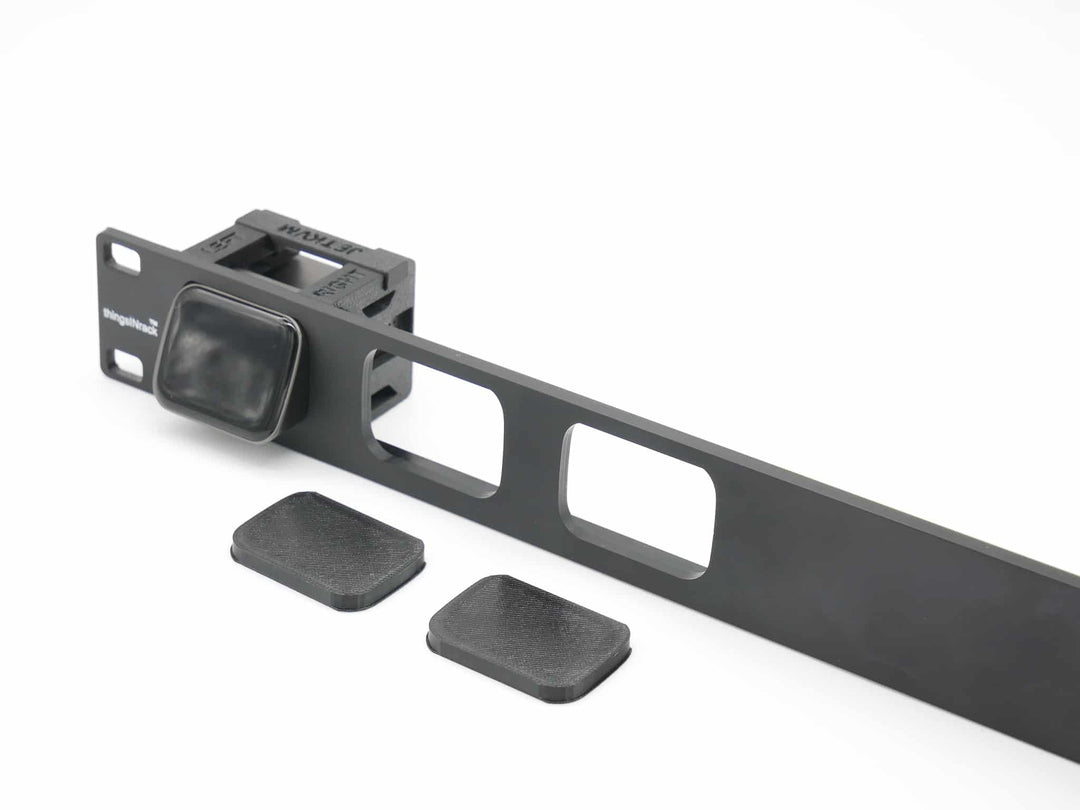 Rackhalterung für 3 Stück JetKvm - 2 Abdeckplatten