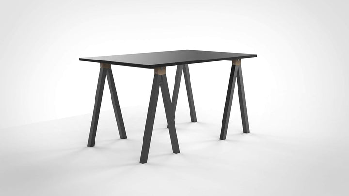 Nordlinger Aspen Designbock, gebeiztes Holz, Metall