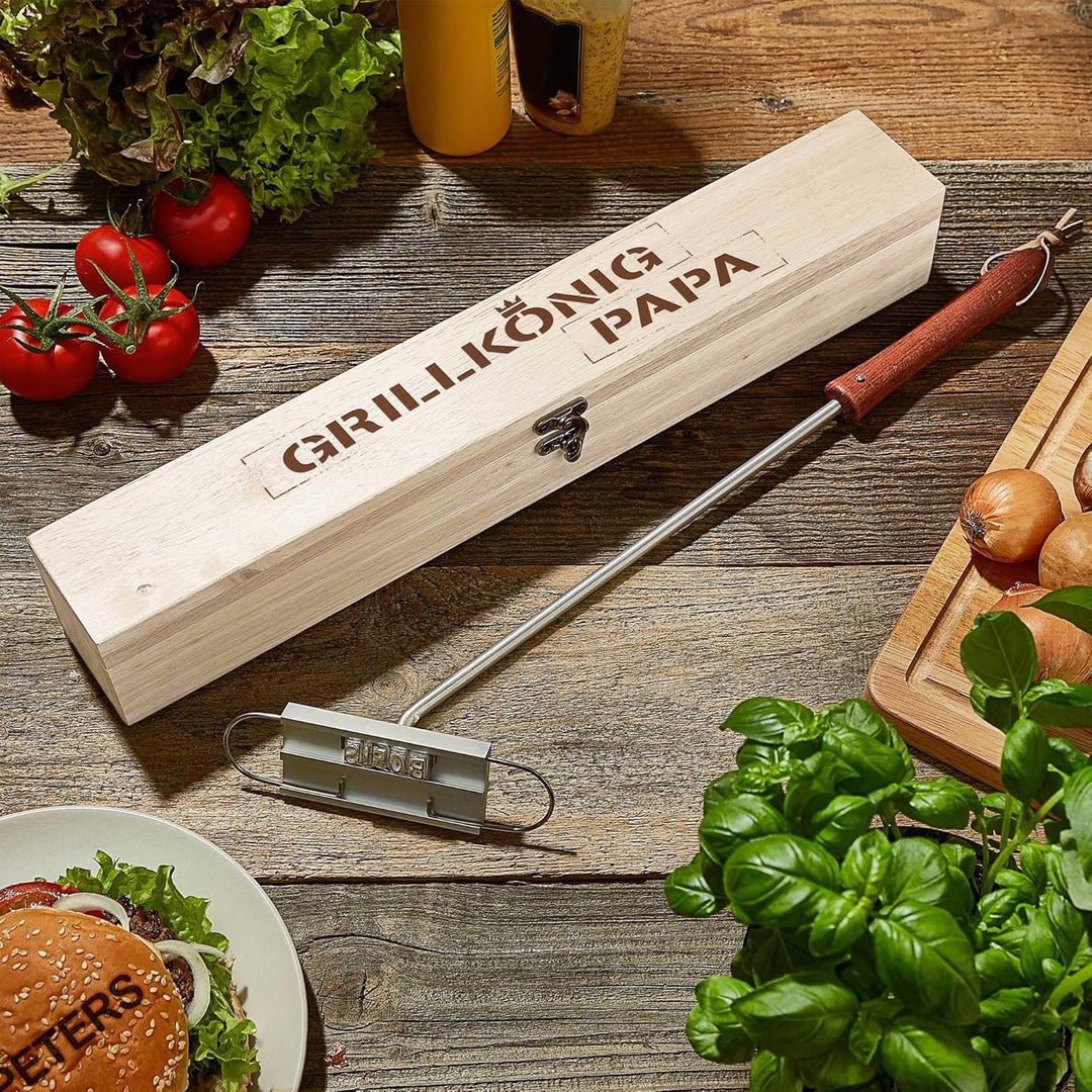 BBQ Brandeisen mit wechselbaren Buchstaben als Set mit Edler Holzbox mit Gravur, Grillkönig Papa, Br