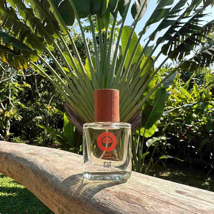 FiiLiT Parfum du Voyage, Eau de Parfum MADAGASCAR - WAKA 11 mL mit einer eigenen Reise-Holzkiste