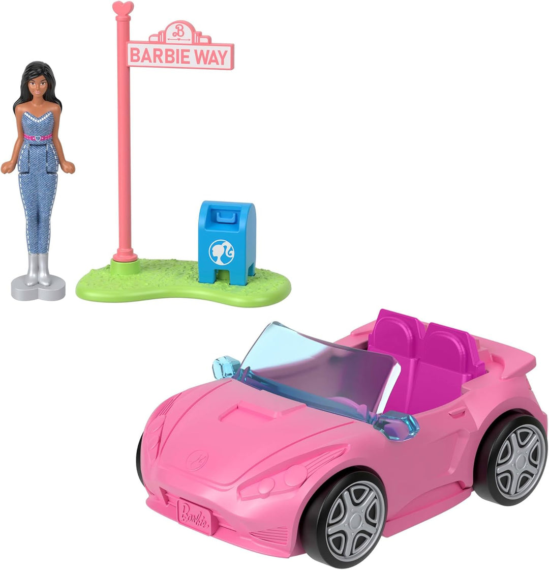 Barbie Mini BarbieLand 4er-Set Puppen- und Spielzeugfahrzeugset mit 4 ca. 3,8 cm grossen Puppen und
