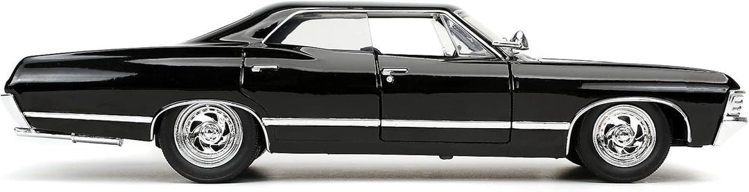 Jada Toys 253255037 Supernatural Dean Winchester, 1967 Chevy Impala Sport Sedan, Türen + Kofferraum
