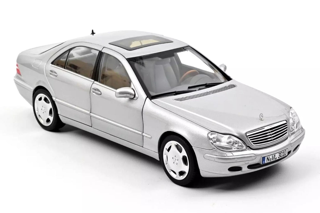 Norev Mercedes S600 S-Klasse W220 1998 Silber Modellauto 1:18