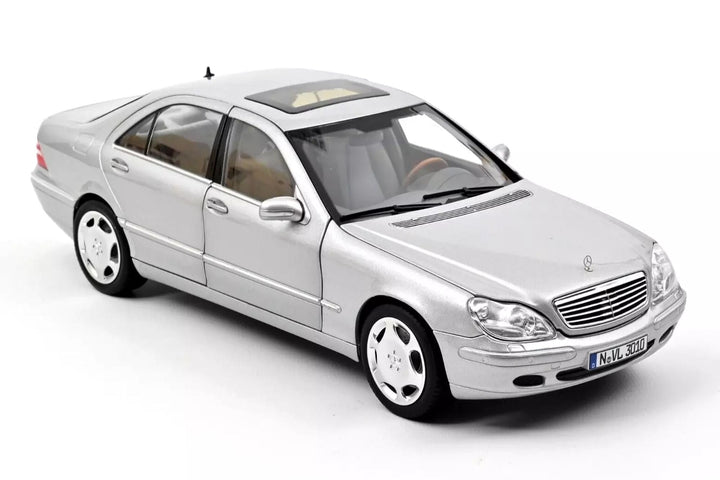 Norev Mercedes S600 S-Klasse W220 1998 Silber Modellauto 1:18