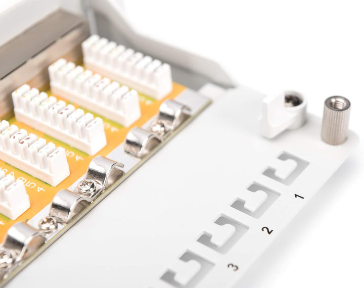 DIGITUS Cat-6 Patchpanel - 12 Ports - RJ45-Buchsen - 10-Zoll Rack-Mount 1HE - LSA Verteilerfeld - Ge