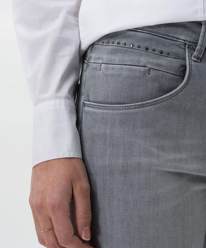 BRAX Damen Style Shakira S Verkürzte Light Denim Jeans 26W / 30L Used Light Grey, 26W / 30L Used Lig