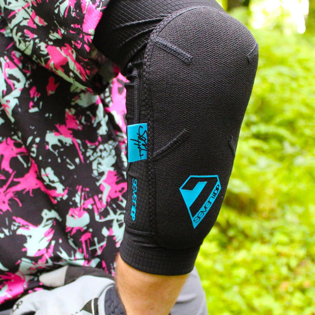 7iDP Sam Hill Lite Elbow Pads, M