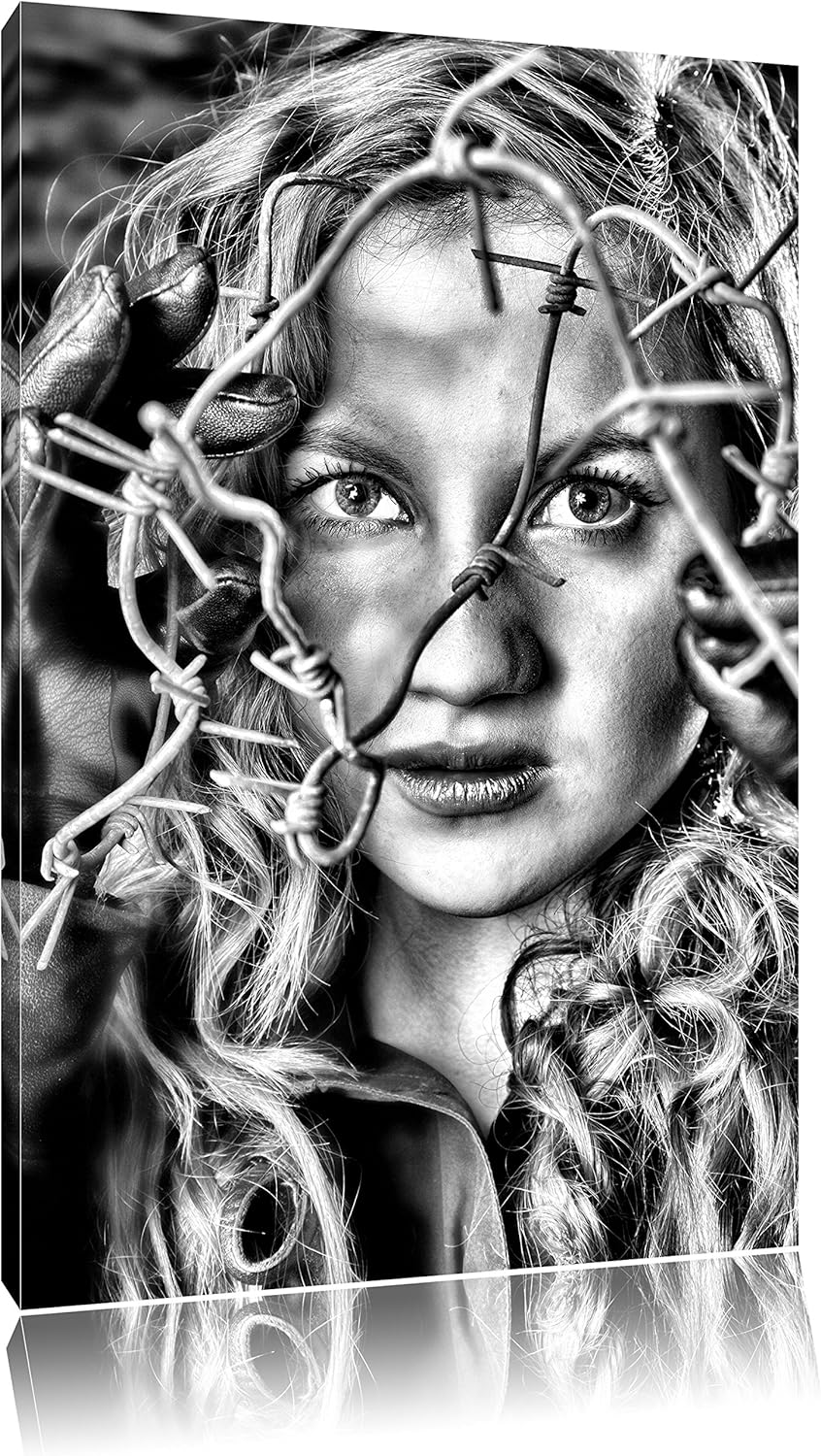 Pixxprint Sexy Girl Stacheldraht als Leinwandbild/Grösse: 100x70 / Wandbild/Kunstdruck/fertig bespan