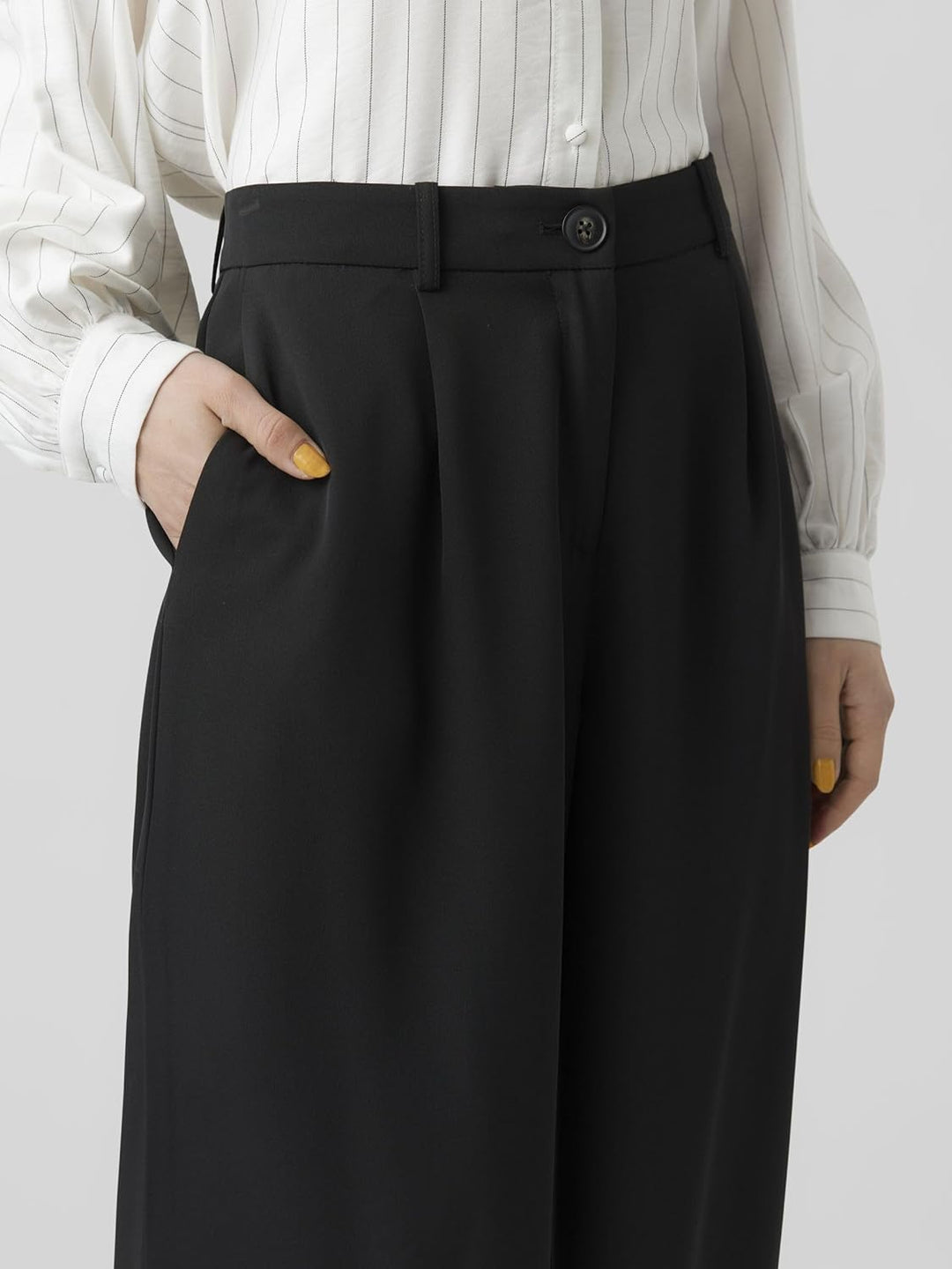 Vero Moda Women's VMLUNADESI MR Wide SOLID Pant Hose, Black, XSW / 30L
