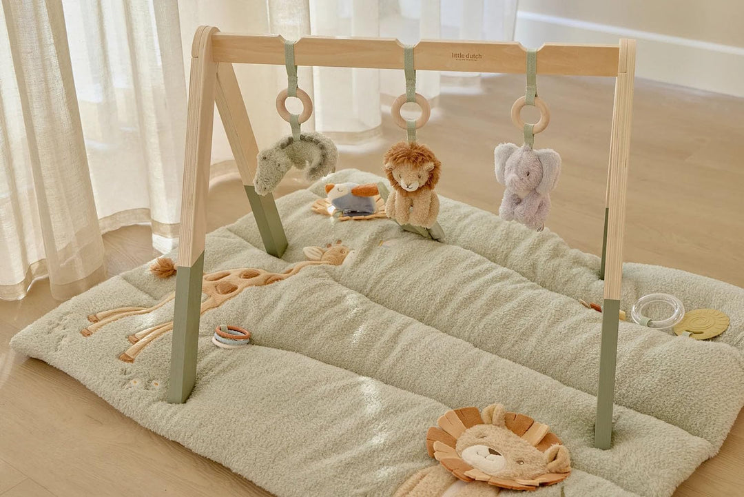 Little Dutch Baby Gym - Spieltrapez - Spielbogen aus Holz - inkl. 3 Anhänger - für Babys ab der Gebu