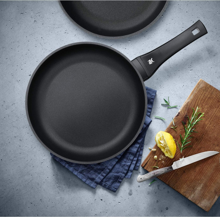 WMF PermaDur Excellent Pfannenset Induktion 2-teilig, Bratpfanne 28 + 24 cm, Aluminium beschichtet,