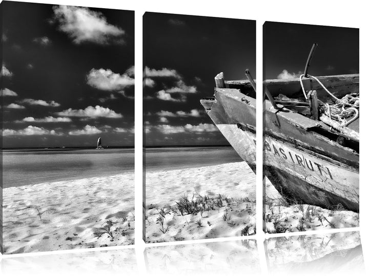 Pixxprint Monocrome, Boot am Strand 3-Teiler Leinwandbild 120x80 Bild auf Leinwand