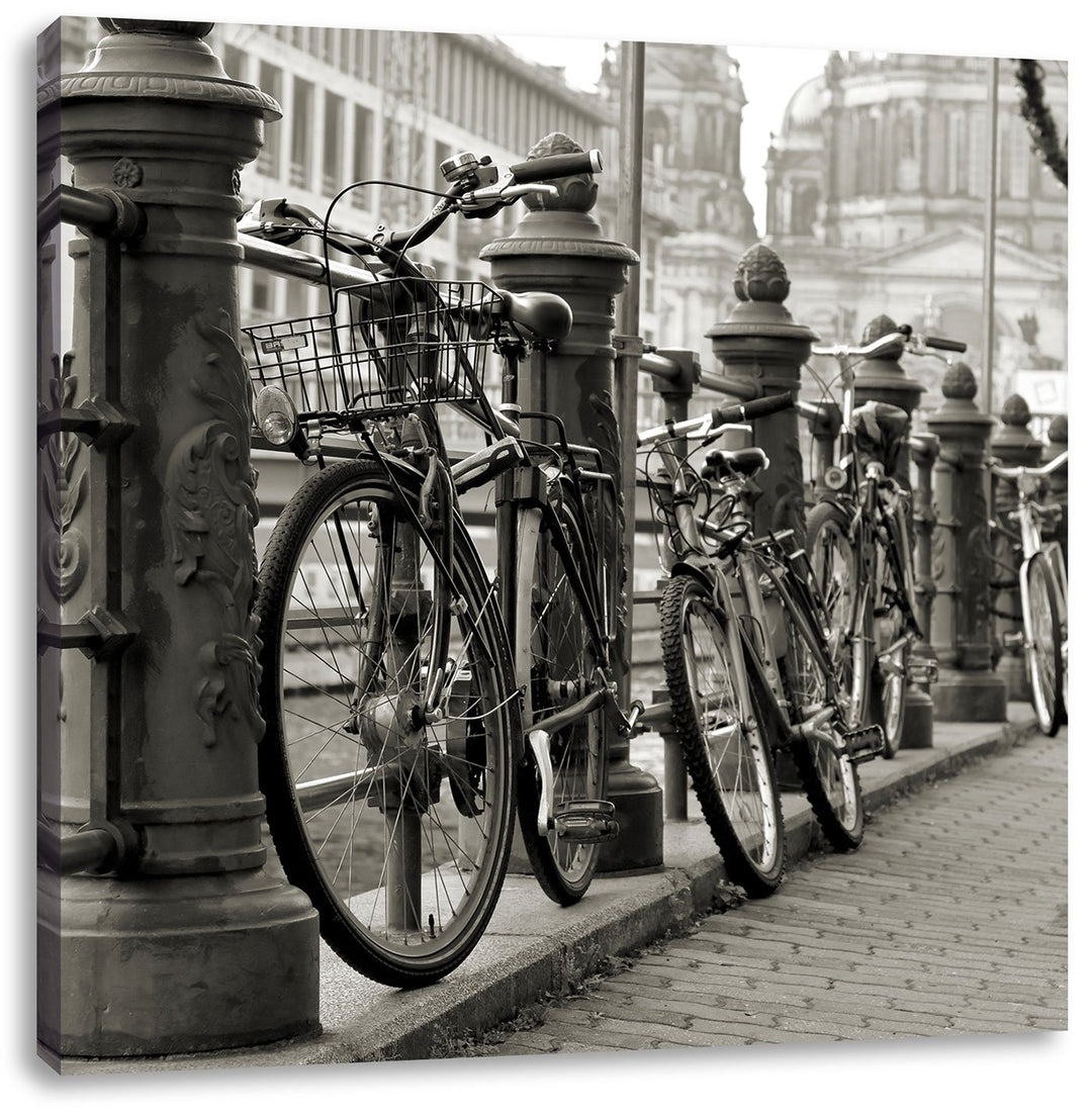 Pixxprint Fahrrad in Amsterdam 70x70cm Leinwandbild Wandbild Kunstdruck, 70x70