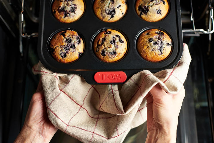Woll Bakeware Muffinform für 12 Stück, mit hitzebeständigen Silikongriffen bis 230°C, PFAS-frei, zwe