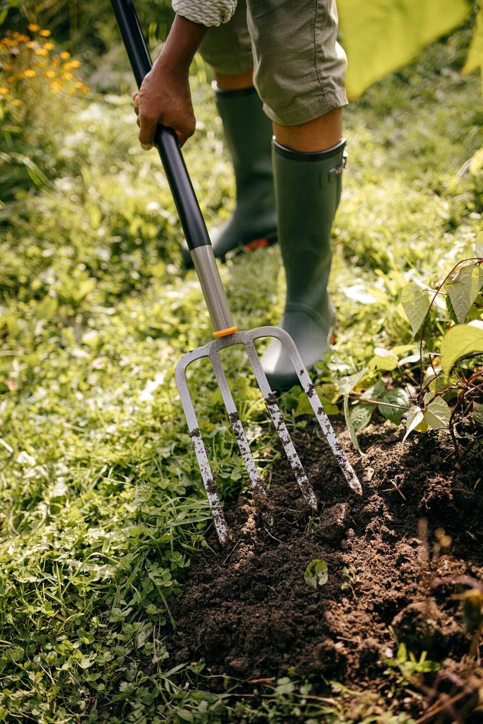 Fiskars Spatengabel für Harte, steinige Böden, Mit 4 Zinken, Länge: 132 cm | Hochwertiger Borstahl,