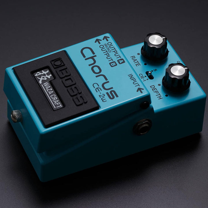 Boss CE-2W Waza Craft Stereo Chorus Effektgerät Pedal + keepdrum Klinkenkabel