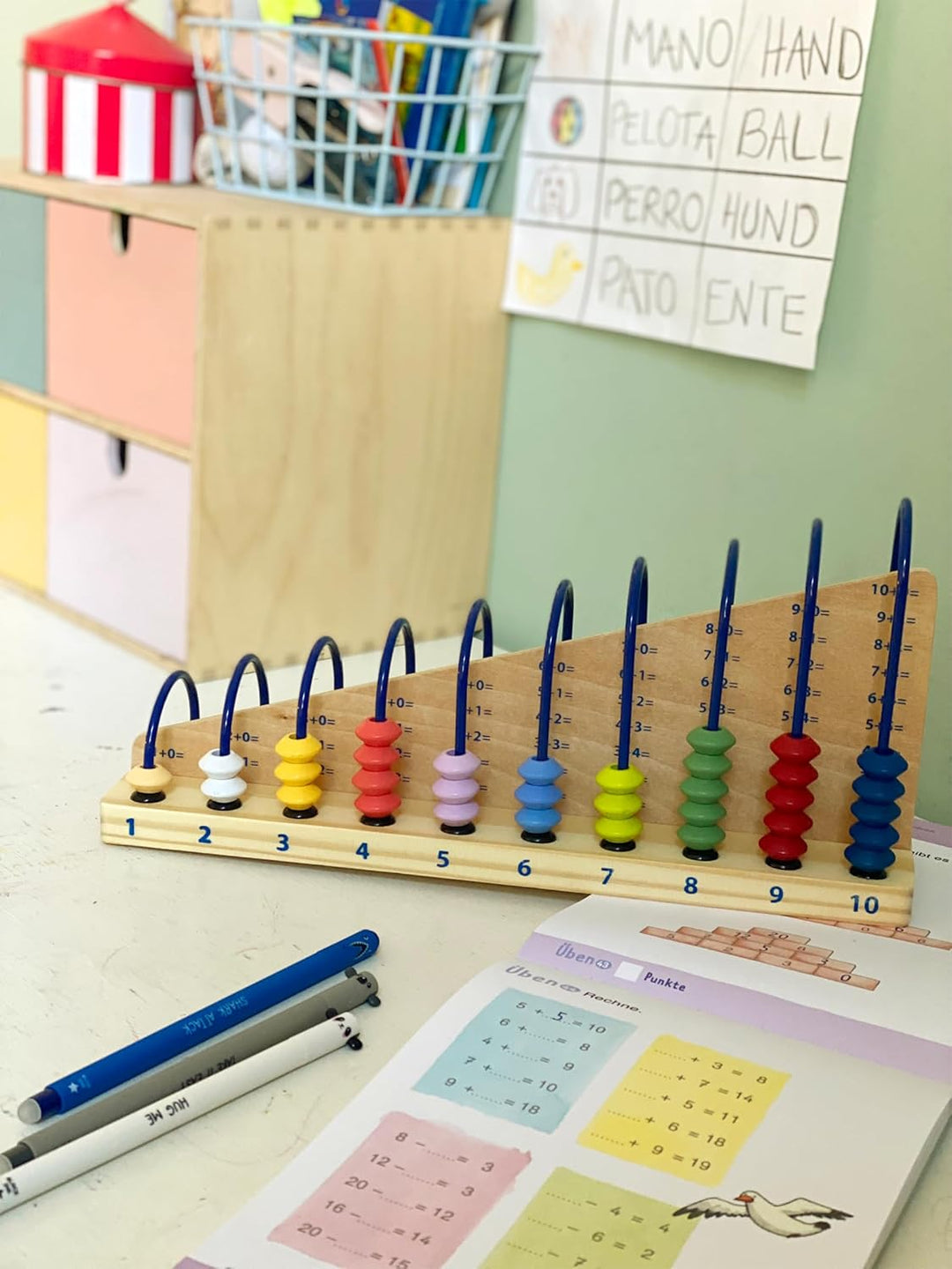 small foot Rechenschleife Educate, aus farbenfrohen Holzperlen, Lernspielzeug zum Rechnen Lernen, ab