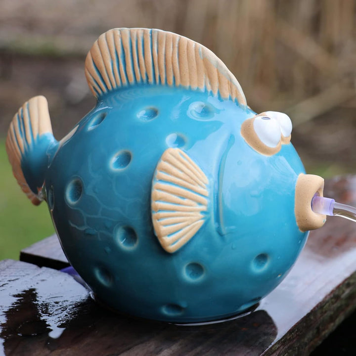 Storm's Gartenzaubereien Wasserspeier Fisch mit Solarpumpe blau aus Keramik für Miniteich oder Weinf