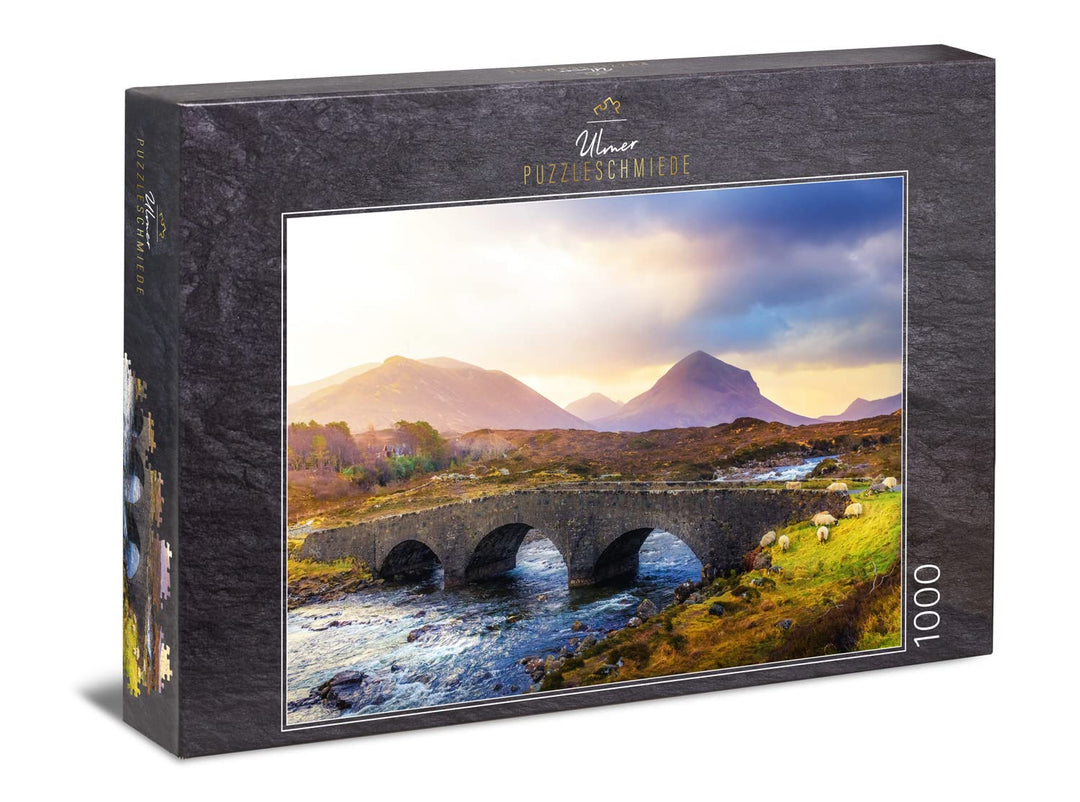 Ulmer Puzzleschmiede - Puzzle „Sligachan Bridge“ - Klassisches 1000 Teile Schottland-Puzzle – Puzzle