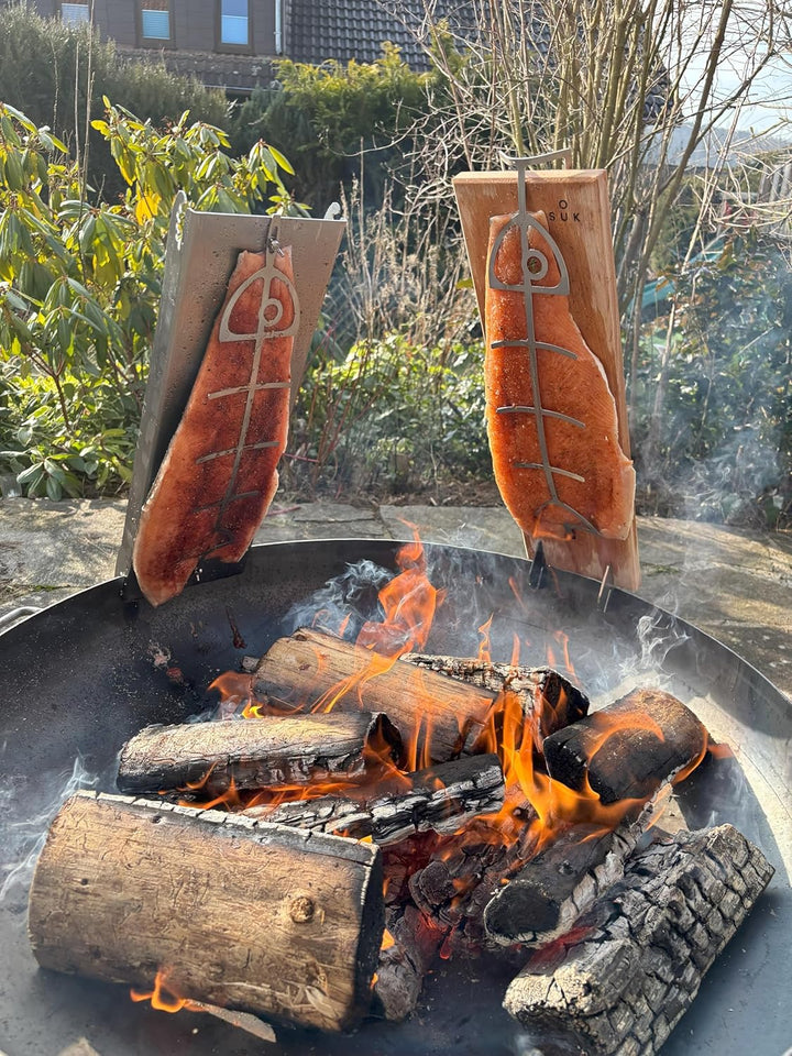 SOUK ONE Flammlachsbrett aus Buche Holz/Edelstahl – Rostfrei, Verstellbare Halterung, Perfekt für Fe