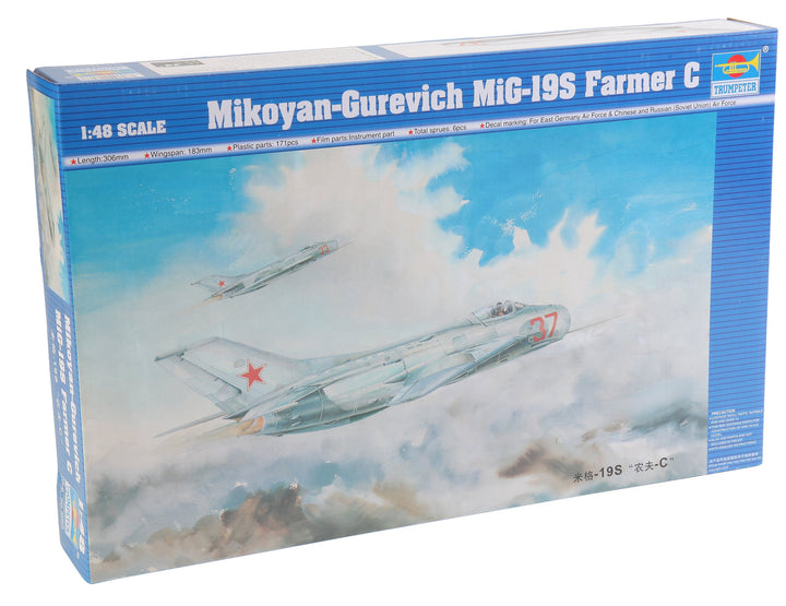 Trumpeter 02803 Modellbausatz MiG-19 S Farmer C
