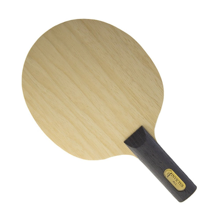 Holz Invictus Optionen gerade